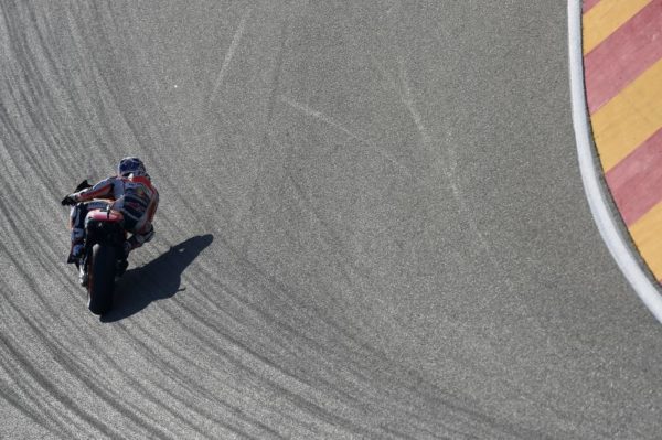 57e0eb672d5597-31177673