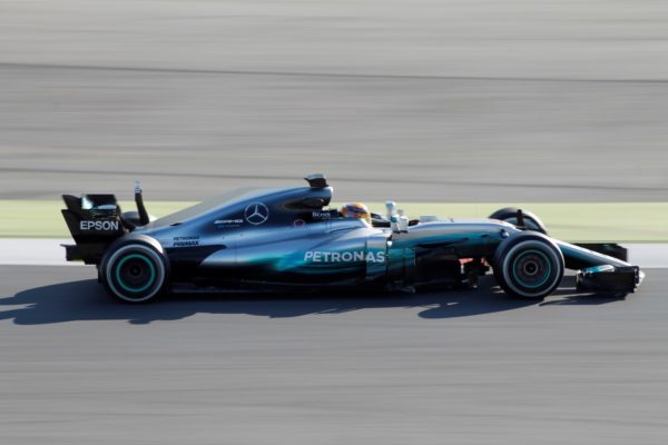 w08