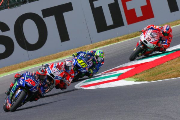 04-andrea-dovizioso-ita-25-maverick-vinales-esp-46-valentino-rossi-ita12162_gpmugello_motogp_action-gallery_full_top_fullscreen