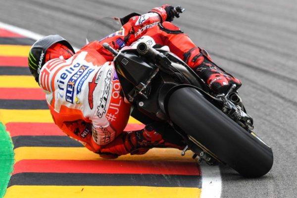 99-jorge-lorenzo-espdsc_7033-gallery_full_top_lg