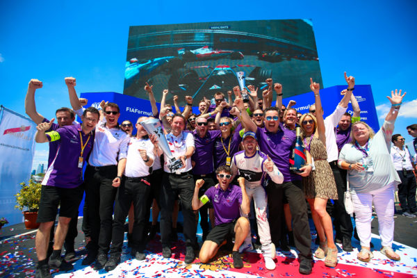 Sam Bird vince la domenica