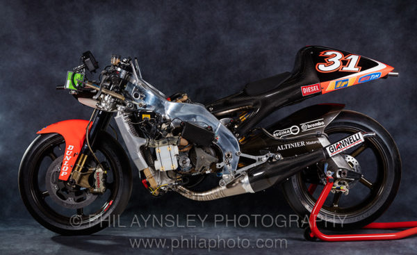 pa-aprilia500gp-2015-027