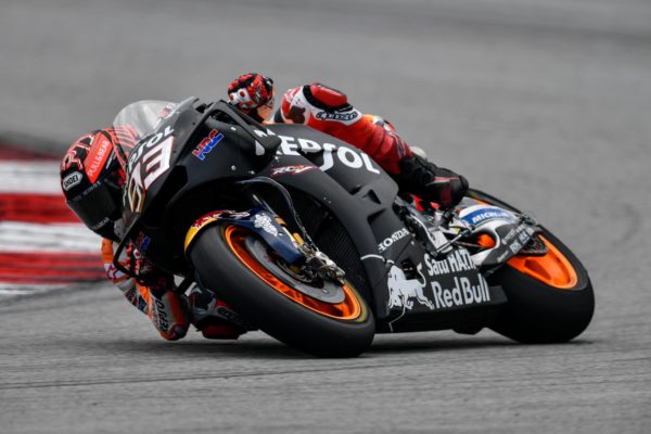 _dsc2416-gallery_full_top_fullscreen