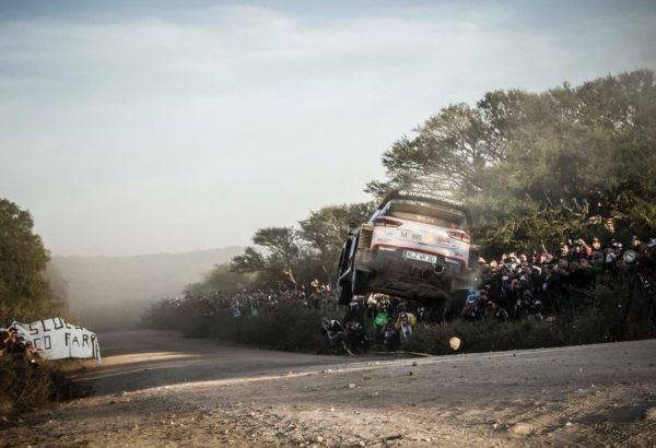 31493096_1960743437300519_1011432723392233472_o