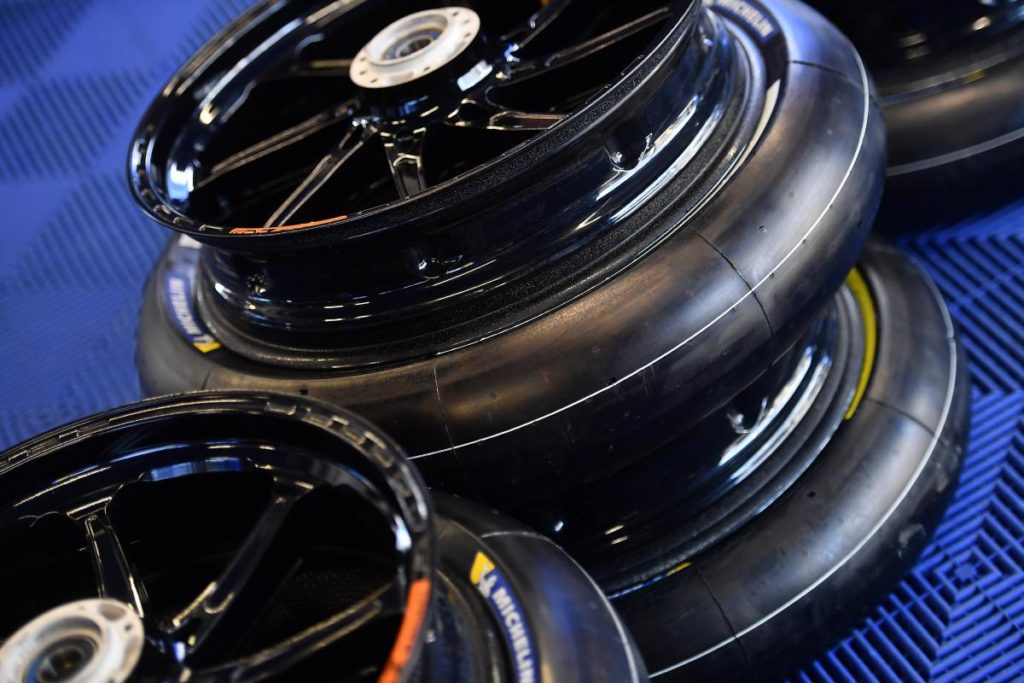 divers-gp-san-marino-2018-circuit-misano07-09-09-2018photo-michelin-big