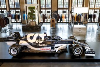 Scuderia AlphaTauri AT02