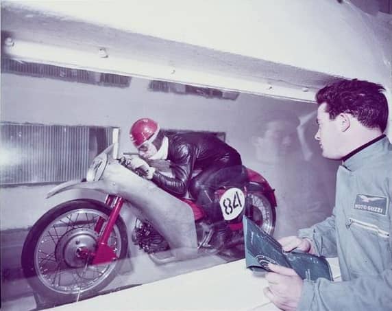 moto-guzzi-galleria-del-vento-1955