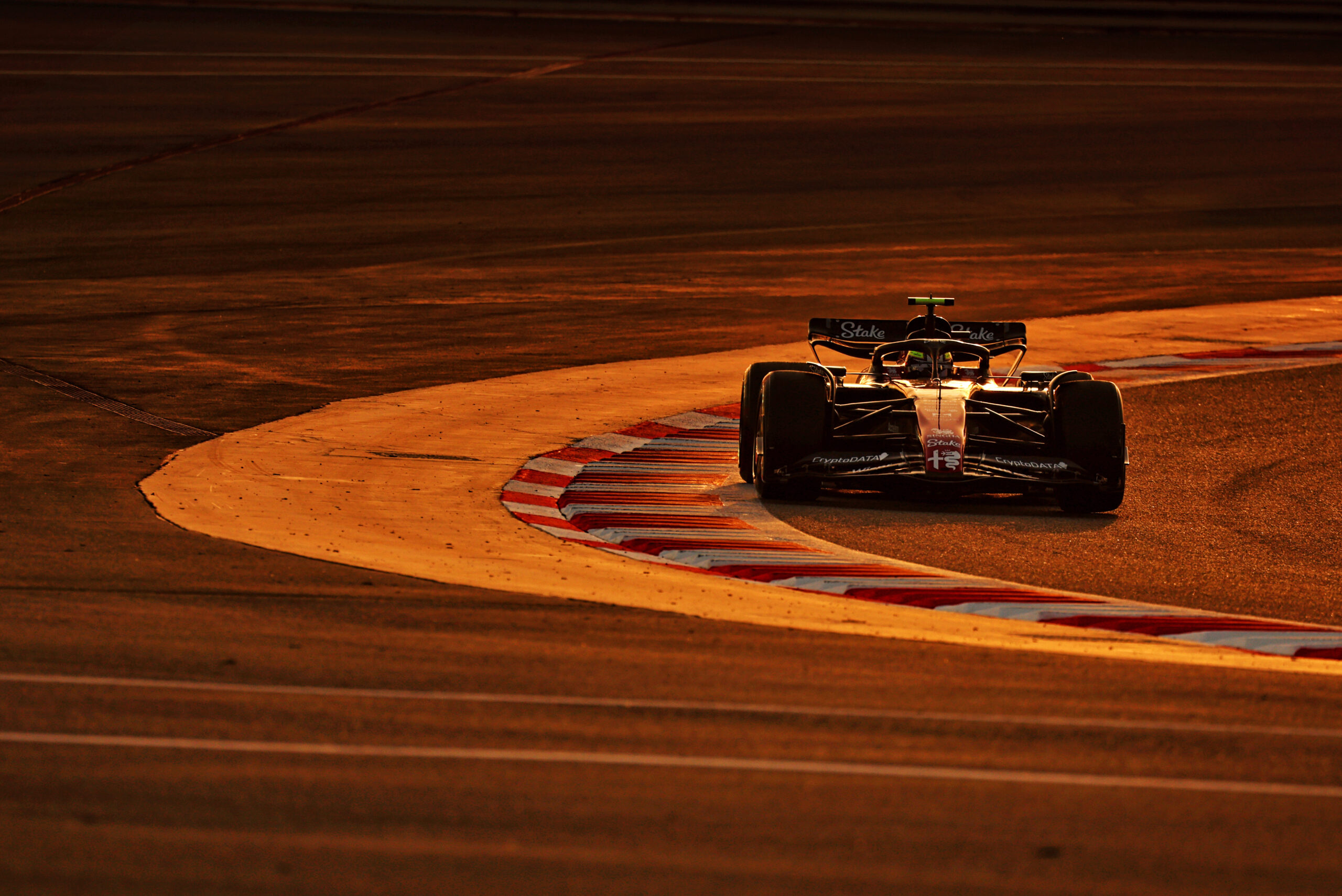 day 2 test f1 bahrain