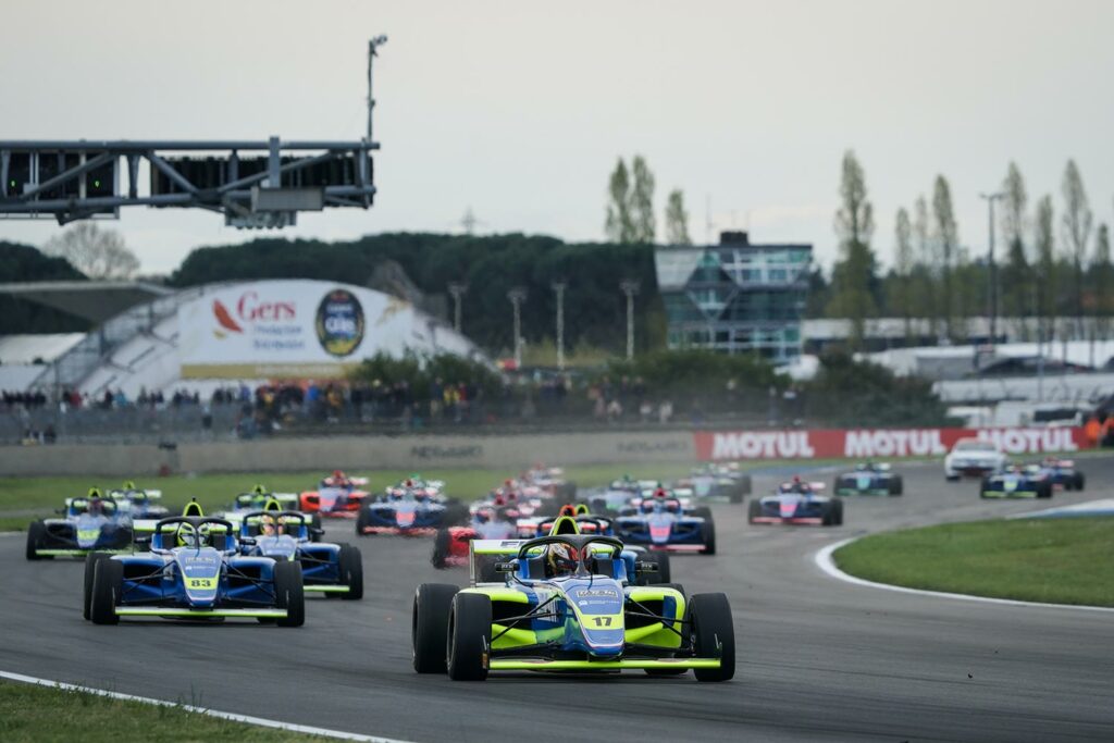 Feeder series F4 francese