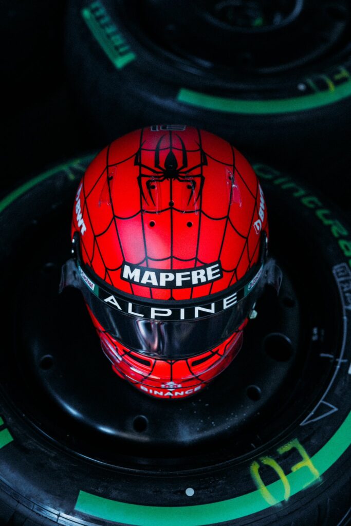 casco ocon spiderman