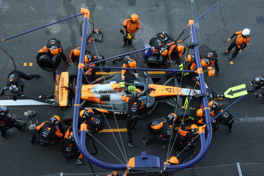 Doppio pit stop F1